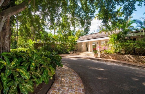 Montego Bay Villa | NOBLE HOUSE JAMAICA - Luxury 5 Bed Beachfront Villa in Montego Bay