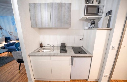 Mannheim Condo | Noble Studio | 1 Min to HBF