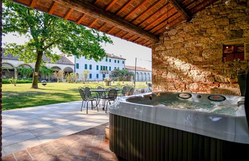 Longare Apartment | Noci apartment with two bedrooms and one bathroom on the first floor (apartment 3)