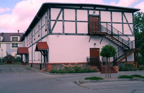Pila Hotel | Noclegi Stara Wozownia
