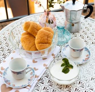 Contignano House | Noi2Vacanze FORTINO D'AMORE