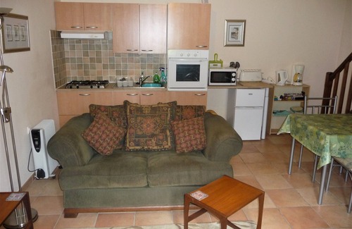 Angoisse Apartment | Noisette rental for couples, peaceful, pool, near lake, chateaux, caves, market.