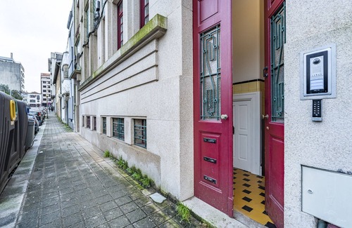 Paranhos Apartment | Nomad's Family - 3BDR Charming Hideout Porto