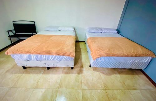 Barrio Dora Bed & Breakfast | Nomads Family Rooms, Fortuna Town