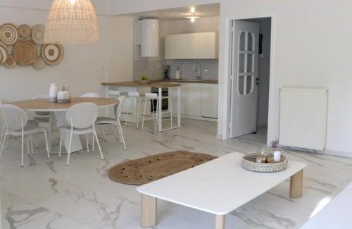 Milos House | Nonta's Luxury Home