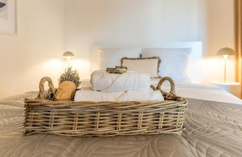Burgeresch Apartment | NORDIC 84 - zentrales Apartment mit Parkplatz, Smart TV und highspeed Internet