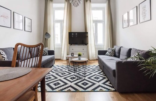 Brigittenau Apartment | Nordic chic apartment near the Augarten