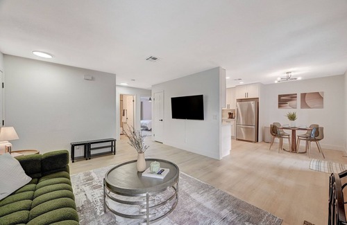 Spring Valley Condo | Nordic Grace FULLY Renovated 2 BD 2 BTH condo NEAR LV Strip - Free parking