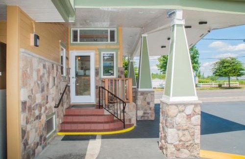Parkrose Hotel | Nordic Inn and Suites