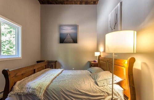 Val-des-Monts Ski Chalet | Nordika Lac St Pierre No. PERMIS CITQ: 298304