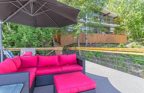 Val-des-Monts Ski Chalet | Nordika Lac St Pierre No. PERMIS CITQ: 298304