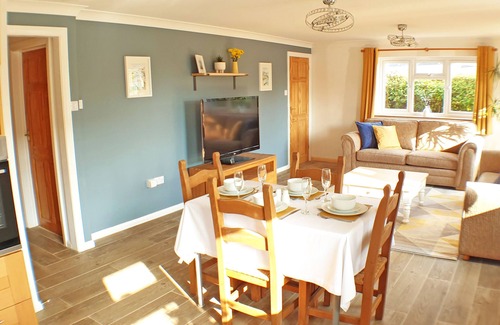Scratby House | Norfolk self catering Holiday Cottage by the sea Scratby peaceful & relaxing