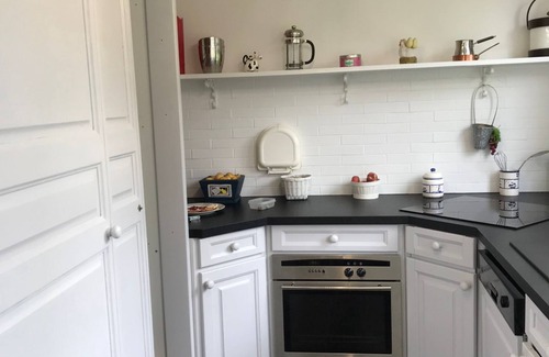 Saint-Riquier-es-Plains House | Normandy farmhouse, large garden. Sleeps 6. 2 bedrooms, 3 bathrooms.