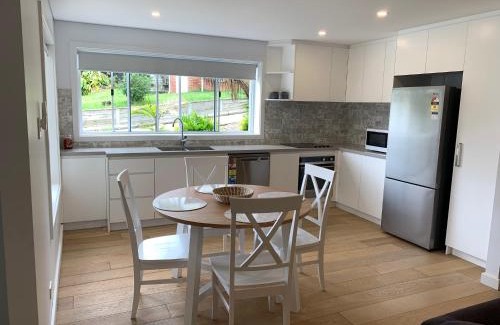 North Avoca Apartment | North Avoca - Superior Beach Flat