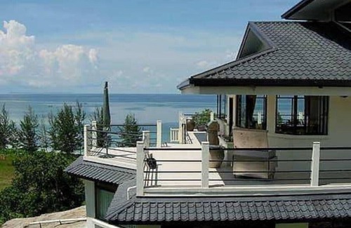 Kudat Villa | North Borneo Malaysian Beach Villa with 3 Bedroom Suites & Swimming Pool