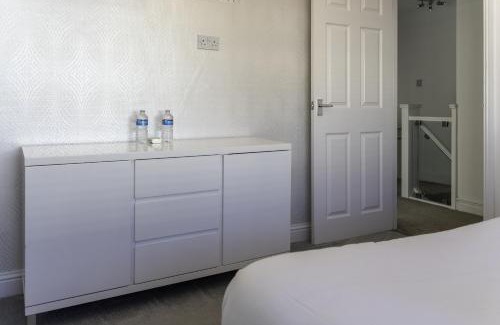 Airdrie House | North Calder Haven