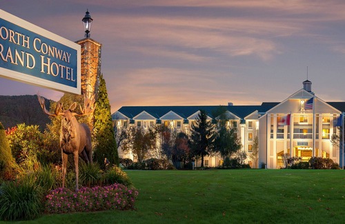 North Conway Hotel | North Conway Grand Hotel - Two Queens with Sleeper Sofa