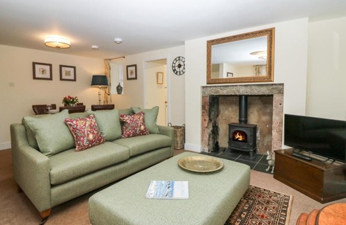 Alford House | North Mains Cottage - Craigievar Castle