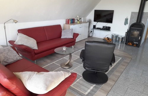 Altharlingersiel Apartment | North Sea Oasis Pethan with sauna + panoramic view, WLAN-o pets