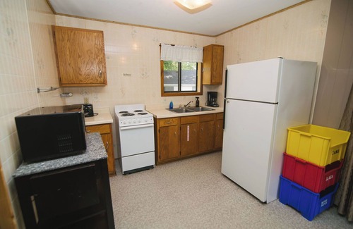 Richmond Cabin | Northern Pines, 2BR lakefront cabin situated in family-friendly Riverside Resort