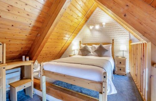 Chichester Ski Chalet | Northlands Farm Superior Chalet 2