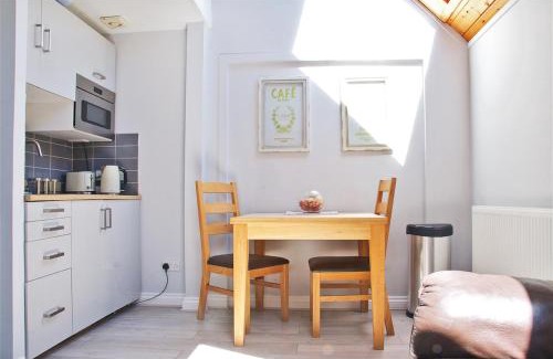 Chichester Ski Chalet | Northlands Farm Superior Chalet 2