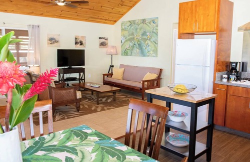 Pupukea House | Northshore Pupukea Getaway up the hill from the best beaches on of Oahu