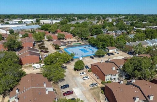 Tougaloo Apartment | Northtown Apartments 10A I Spacious 1 Bed 1 Bath