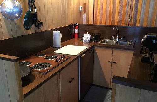 Star Lake House | Northwoods Best @ Amazing Grace Retreat Convenient access to Snowmobile trails!