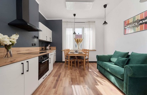 Srodmiescie Apartment | Norwida 42 | Modern Apartment | Remote Work