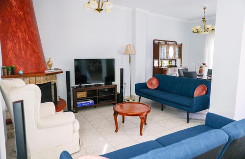 Pyrgos House | Nous Dios