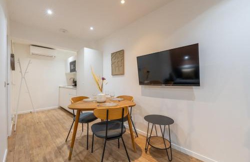 Quartier des Grandes-Carrieres Apartment | Nouveau Appartement Sacré Cœur Cottages 4