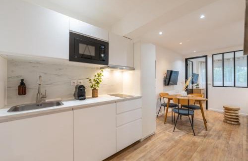 Quartier des Grandes-Carrieres Apartment | Nouveau Appartement Sacré Cœur Cottages 4