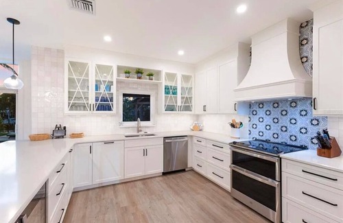 Anna Maria House | Nov/Dec Deals - Waterfront/Dock/Pool/Hot Tub/Putting/Beach by AMIHomeRental
