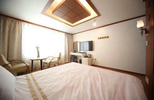 Kunip Hotel | Nova Motel