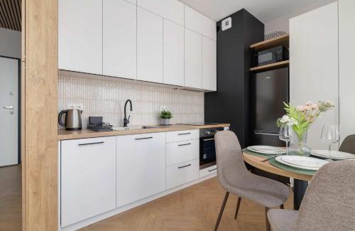 Katowice Apartment | Nowoczesne Studio dla 4 Osób z Balkonem by Noclegi Renters