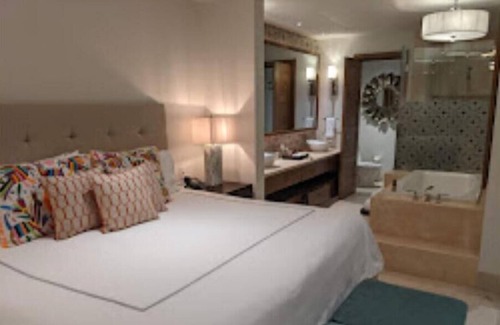 Los Cangrejos II y III Condo | PRICE SLASHED! Get away to CABO at Pacific Dunes a luxury oceanfront resort