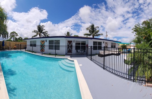 Oakland Park Villa | nPrivate & cozy Studio. Great location, Private Pool at the villa&Near the beach