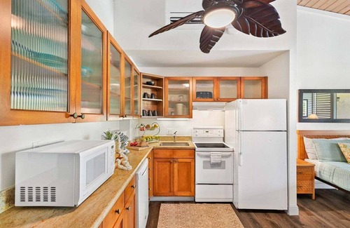 Napili Condo | NS D227 OceanFront Resort w Pool