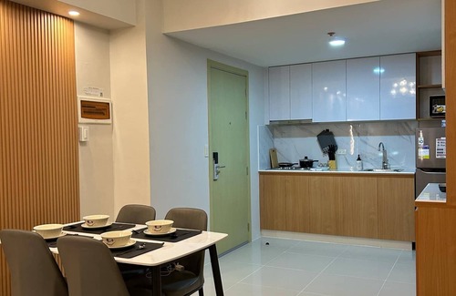 Bel-Air Condo | nSpacious, stylish and modern condo with perfect blend of comfort and elegance!