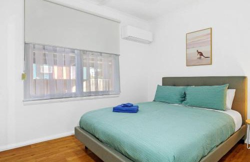 Shepparton House | Nth Central 3BR - Split Systems throughout & Wifi