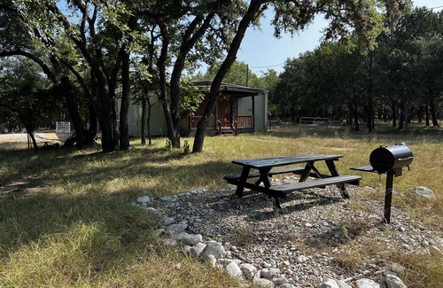 Barksdale Cabin | Nueces River Cabins-Oak Cabins
