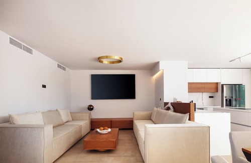 Kolymvari Villa | Nuera I: Modern 5BR Villa, 300m from the Beach