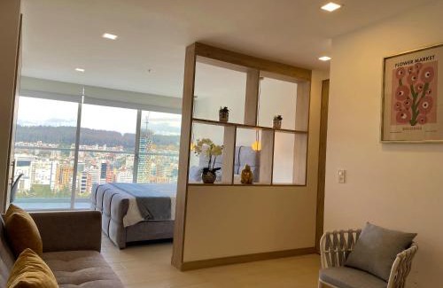 La Carolina Apartment | NUEVA Suite-Piso 21 Vista La Carolina @ONE Quito