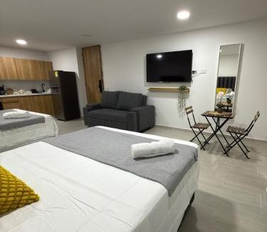 Guatape Apartment | Nuevo apartamento en plaza principal de Guatape