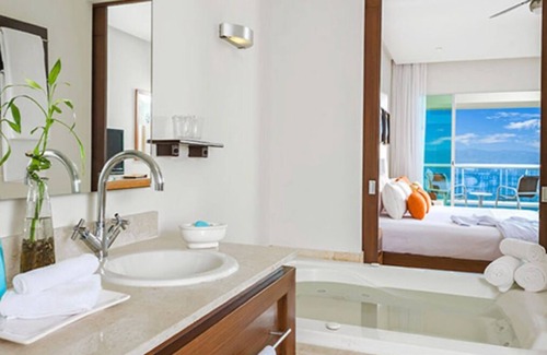 Bajio Apartment | NUEVO NAYARIT-VALLARTA FAB 2 BED/3 BA TERRACE DIPPING POOL SLEEPS 6 HUGE KITCHEN