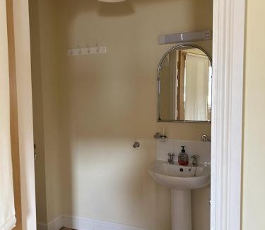 Schull House | Number 1 Bank House