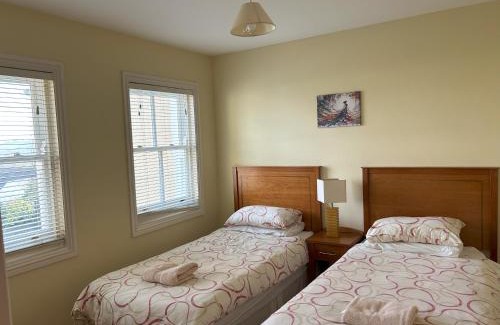Schull House | Number 1 Bank House