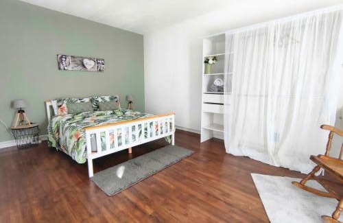 Le Dorat Apartment | Number 22 - Le Dorat - Apartment One with garden & free parking