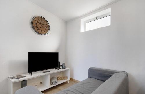 Praia da Vitoria House | Nuria House